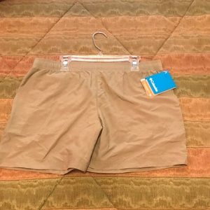 NWT Sandy River Columbia Shorts Size Small